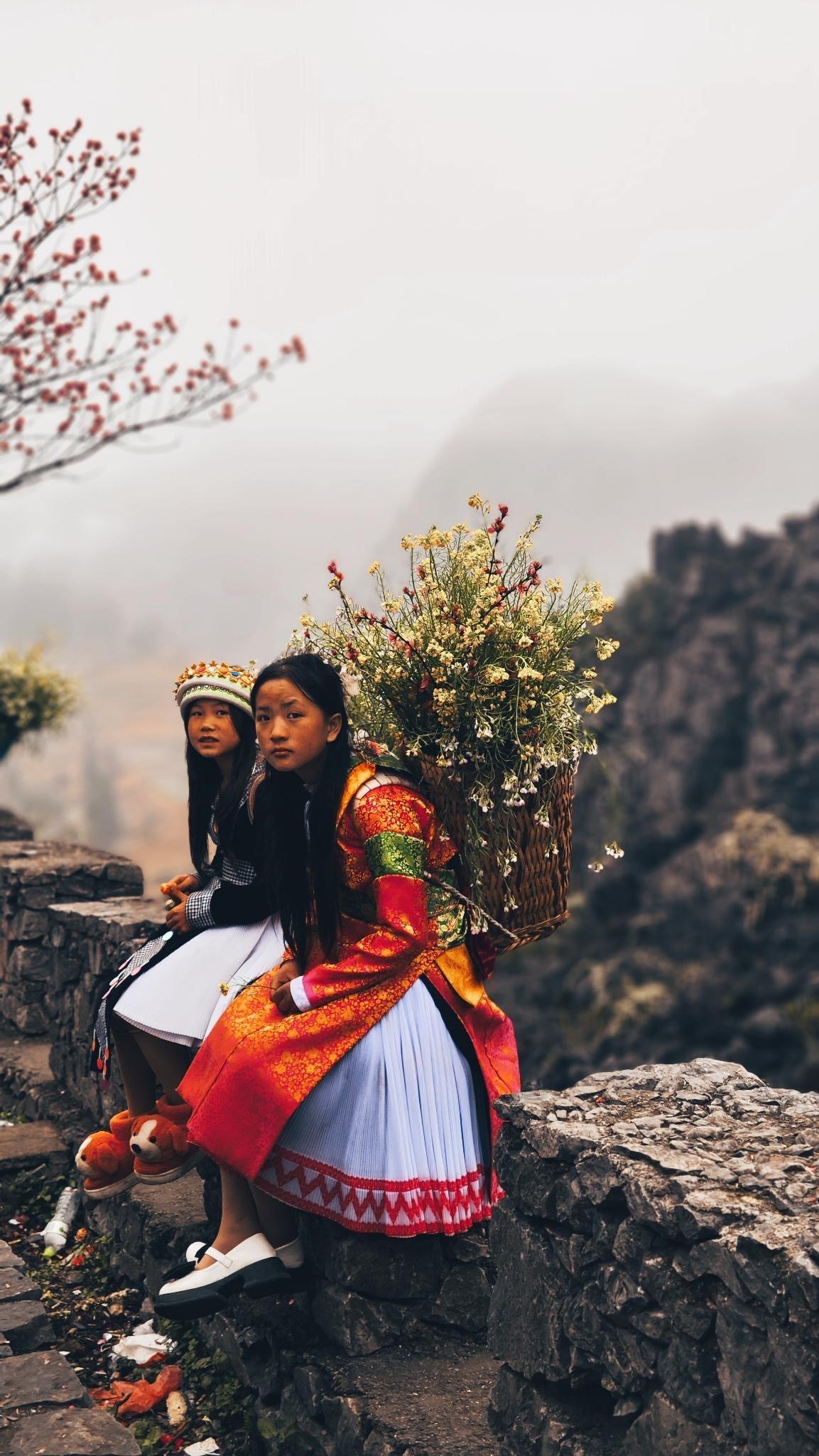 Young Performers in Traditional Attire